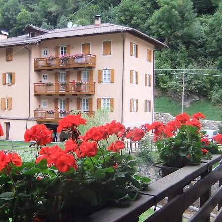 Appartamenti Rabbi Fonti Bagni di Rabbi Εξωτερικό φωτογραφία